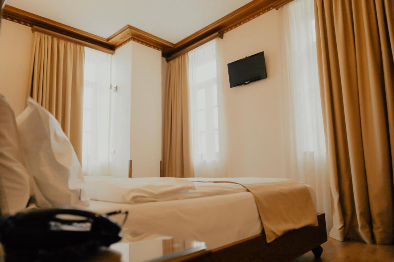 Hotel Argjiro Gjirokastra Zewnętrze zdjęcie
