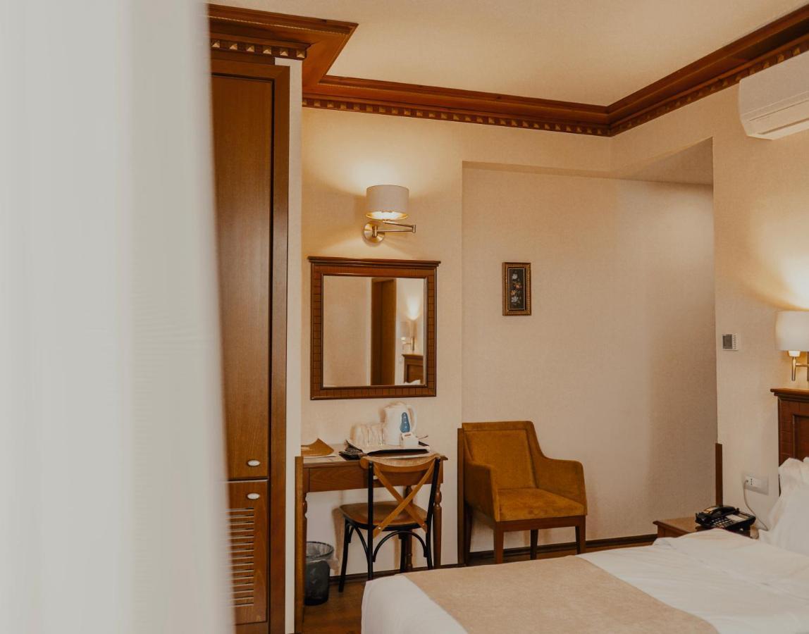 Hotel Argjiro Gjirokastra Zewnętrze zdjęcie