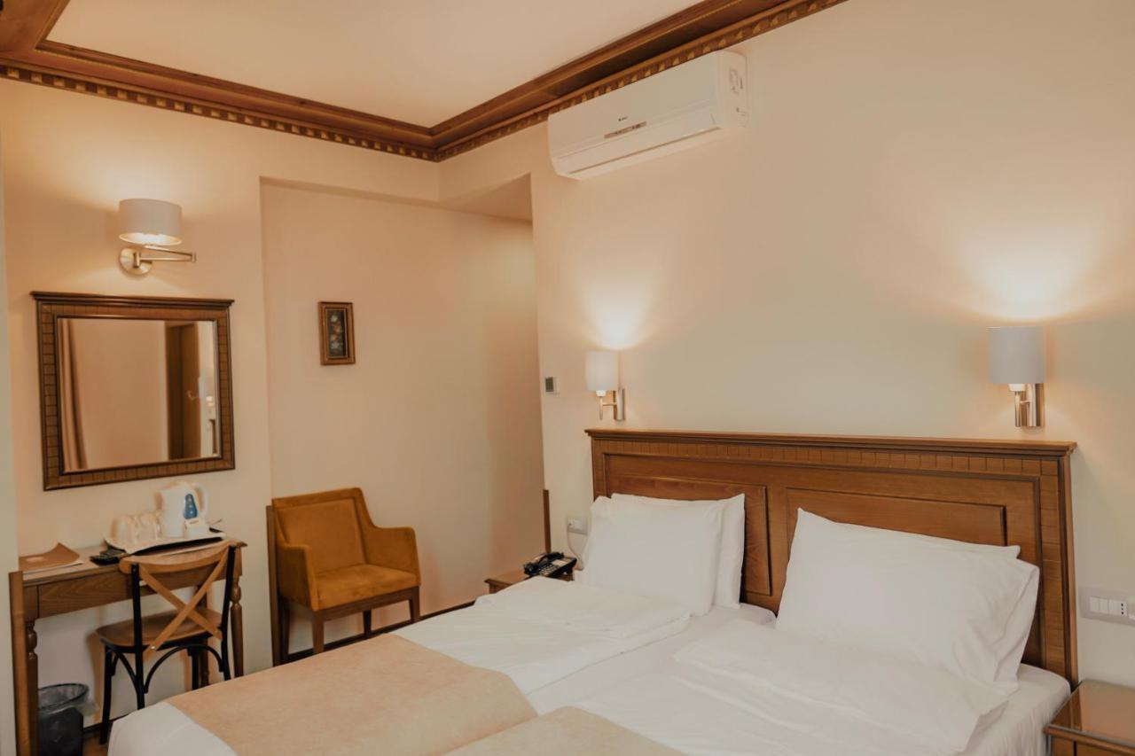 Hotel Argjiro Gjirokastra Zewnętrze zdjęcie